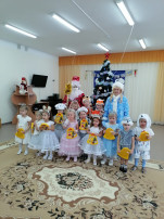 Новогодние утренники Новогодние утренники.